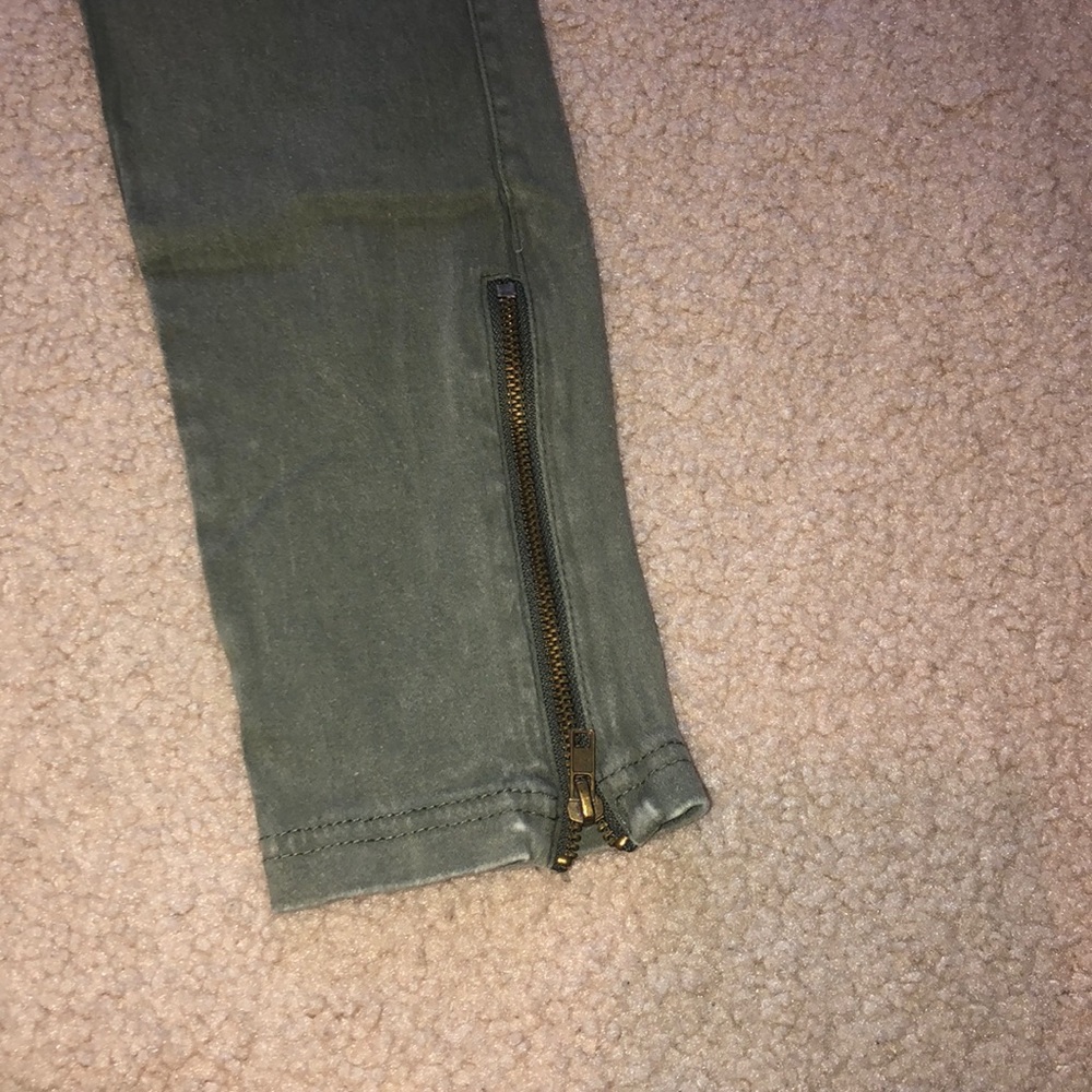 Jeans - Picture 3 of 5